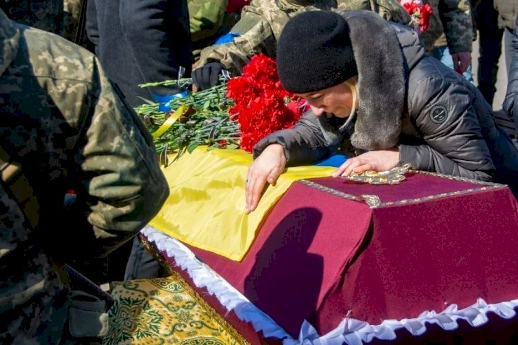 Дружина загиблого пілота України Олександра Чуйка: Діти мають знати, що їхній батько Герой