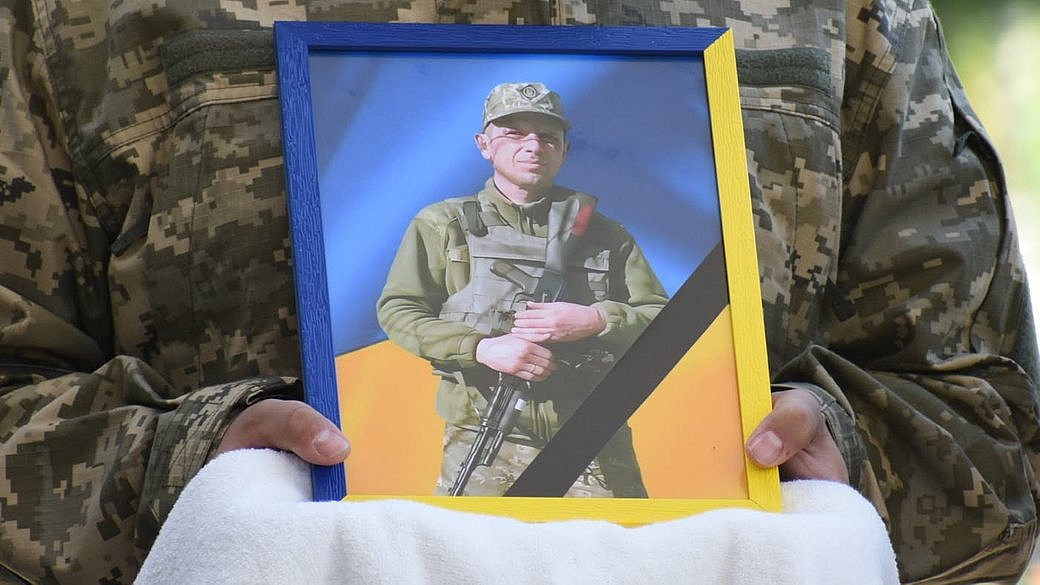 На Миколаївщині попрощалися з сержантом Сергієм Рябошапкою