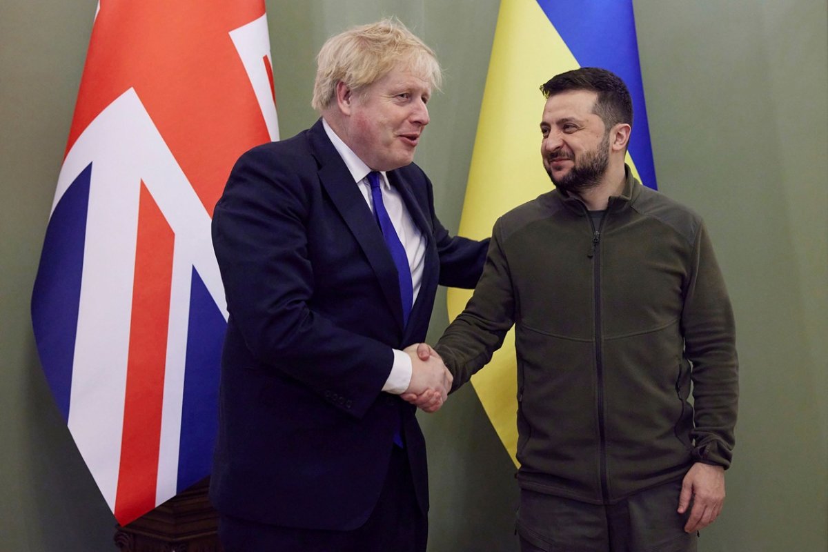 Борис Джонсон закликав Захід швидше допомогти Україні перемогти
