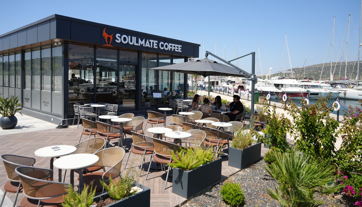 Soulmate Coffee запускає літній кавовий формат у Teos та Alaçatı Marina