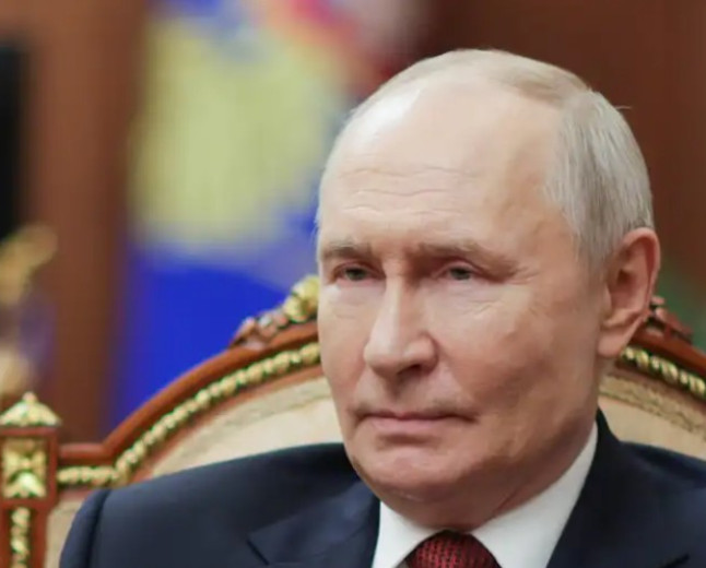 Путін визнав дефіцит пального в Росії після ударів України