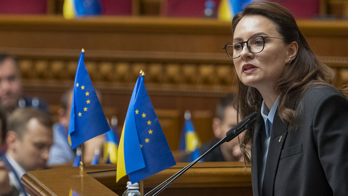 Зеленський оголосив про зміну прем’єра та оновлення уряду України