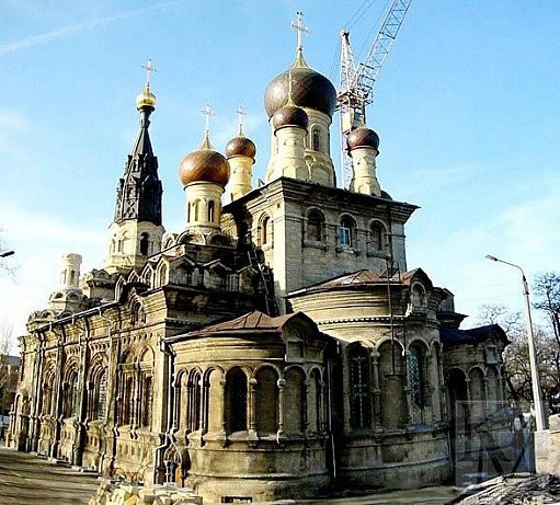 У Миколаєві сперечаються через ремонт собору на Садовій