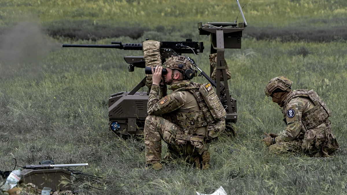 Українські волонтери в Польщі підтримують фронт попри втому