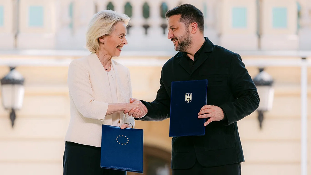 Візит фон дер Ляєн до Києва: дрони, війна та вступ України до ЄС