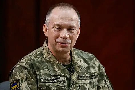 У Раді ініціювали запит до Зеленського щодо звільнення Сирського