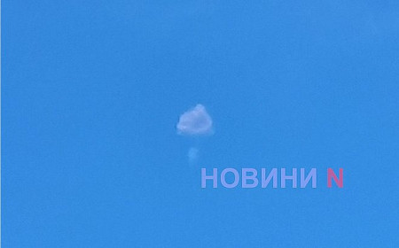 У Миколаєві пролунали вибухи під час атаки дронів Shahed