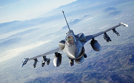 В Україні під час бойового завдання розбився F-16, пілот вижив