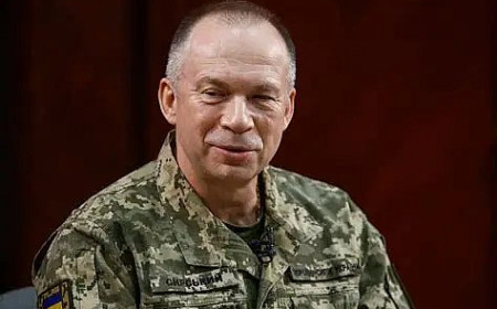 У Раді ініціювали запит до Зеленського щодо звільнення Сирського
