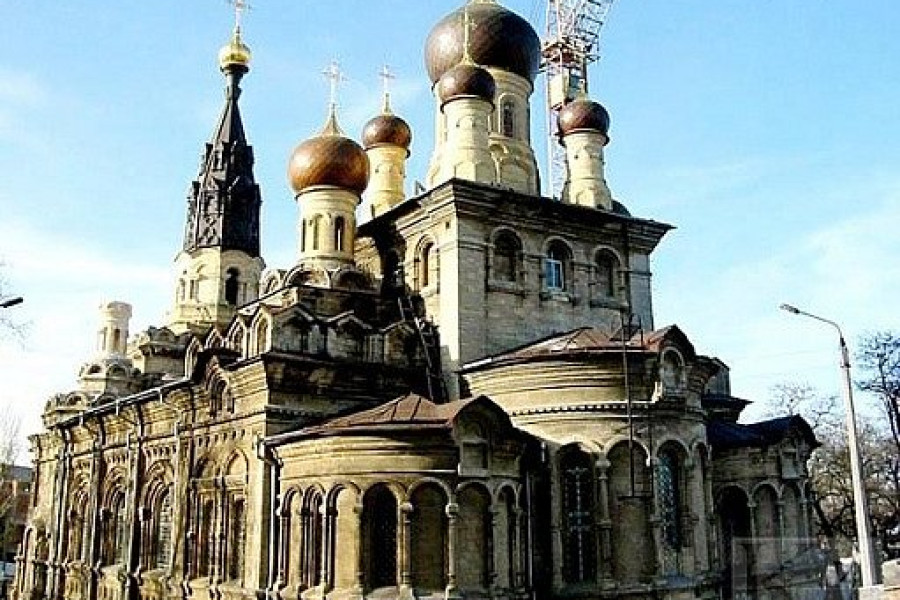 У Миколаєві сперечаються через ремонт собору на Садовій