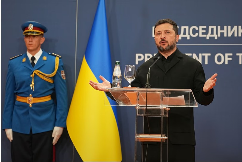 Україна атакувала космічний центр і авіабазу Росії: що відомо