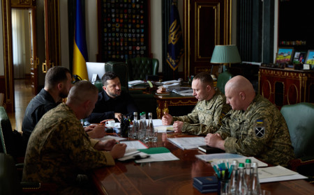 Зеленський: Україна готує контрзаходи на ключових ділянках фронту