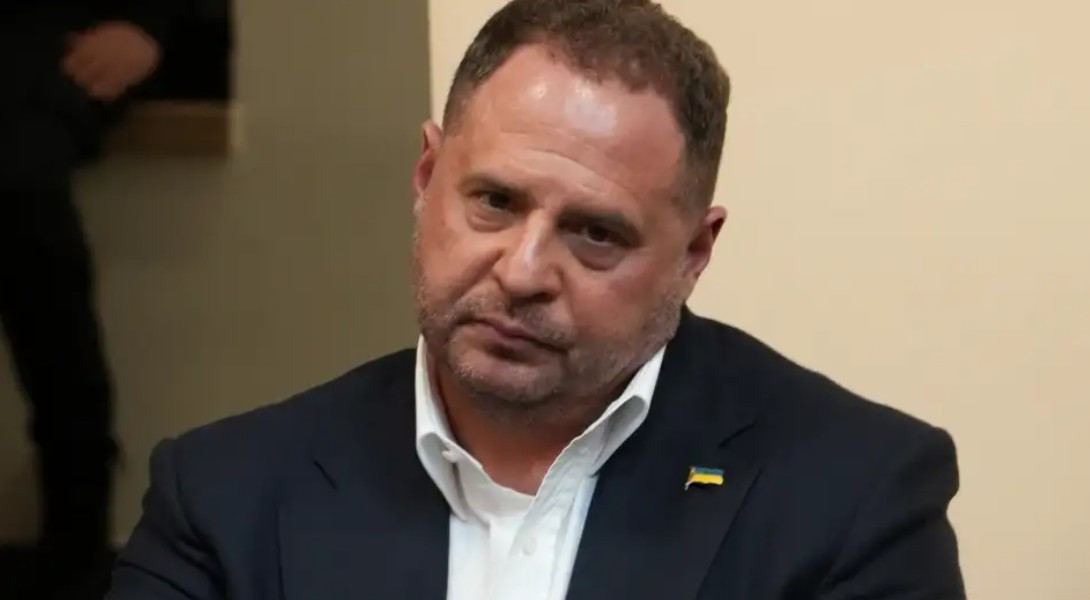 ВАКС дозволив Єрмаку зняти е-браслет через ризик для здоров’я