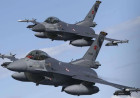 Турецькі F-16 піднялися через російські літаки: сигнал НАТО