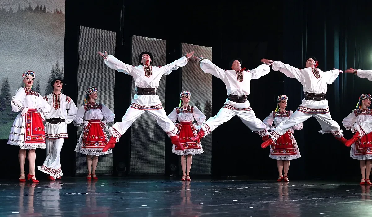 Під час війни в Україні сцени відкриті: ансамбль Вірського у Миколаєві