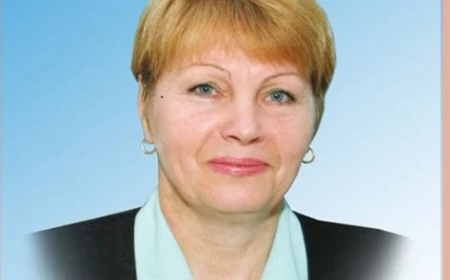 Миколаївський ліцей №19 повідомив про смерть учительки Валентини Мустяцької
